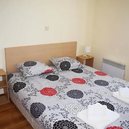 Detelina * בנסקו